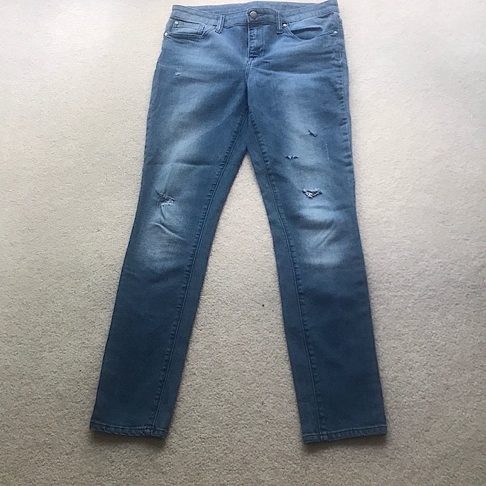 Gap Premium Mid Rise Skinny Jeans!